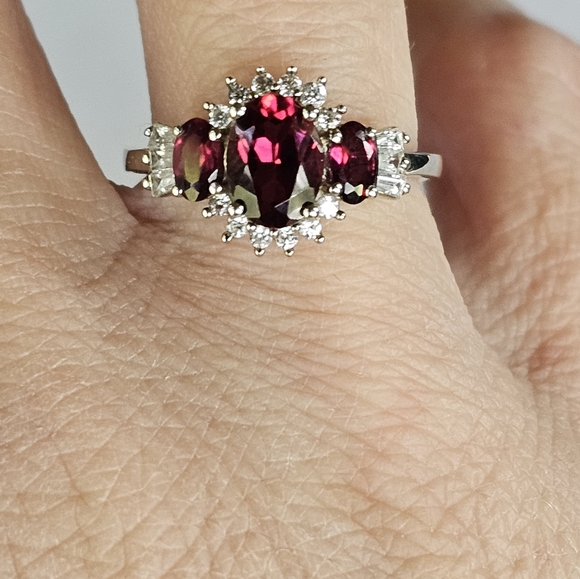 Genuine Tanzanian Wine Garnet Ring Platinum over Sterling Silver Sz 6! New - Picture 8 of 8